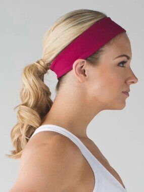 Lululemon Luxtreme Training Headband in Pink